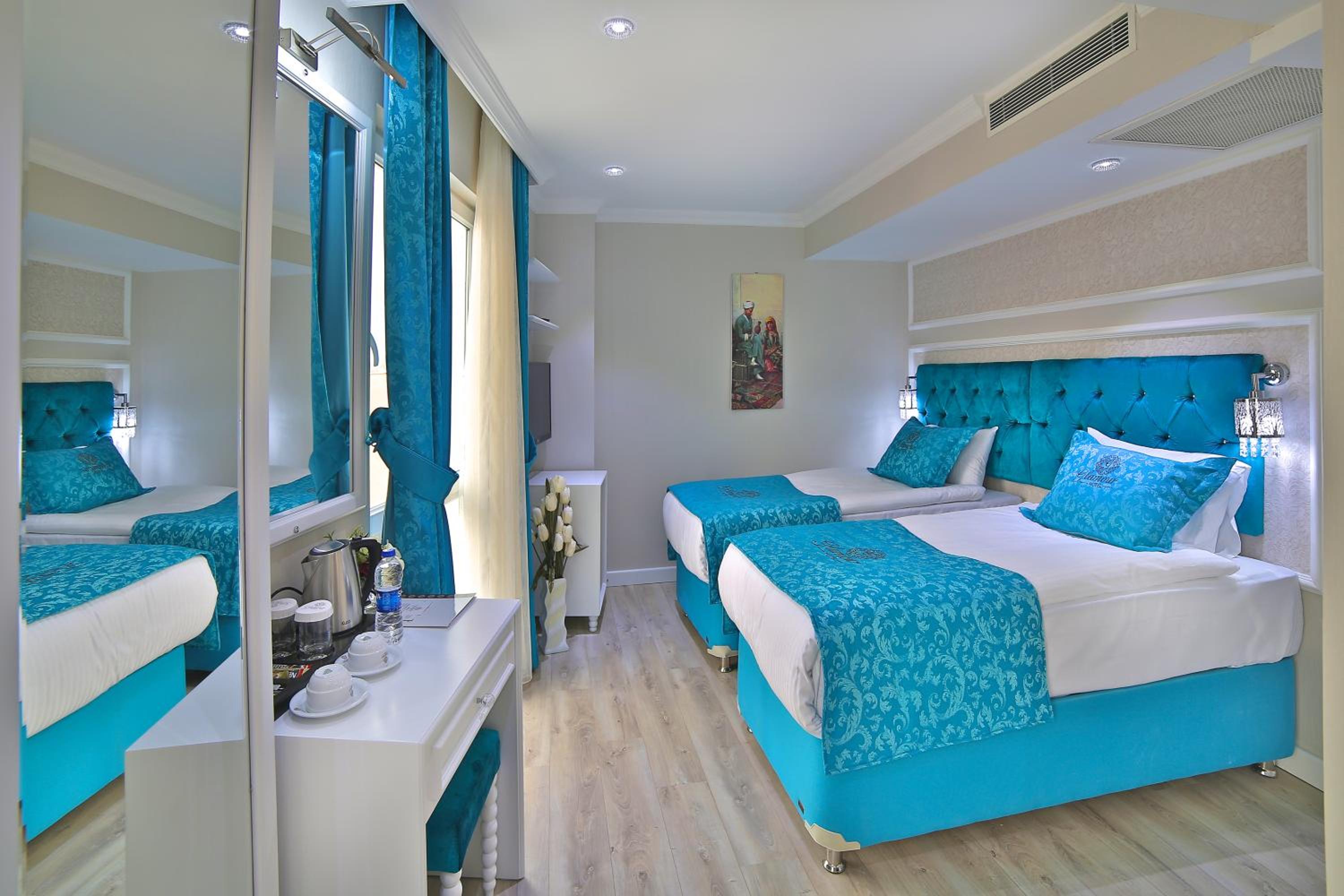 Standard, Twin Beds, Sofa