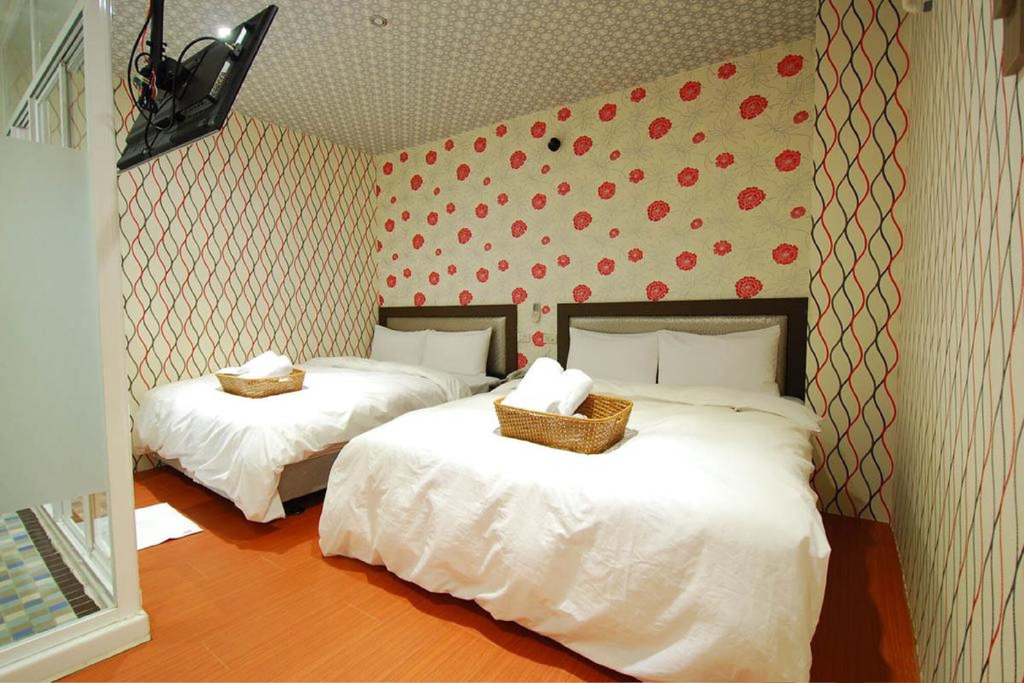 FAMILY, 2 DOUBLE BEDS