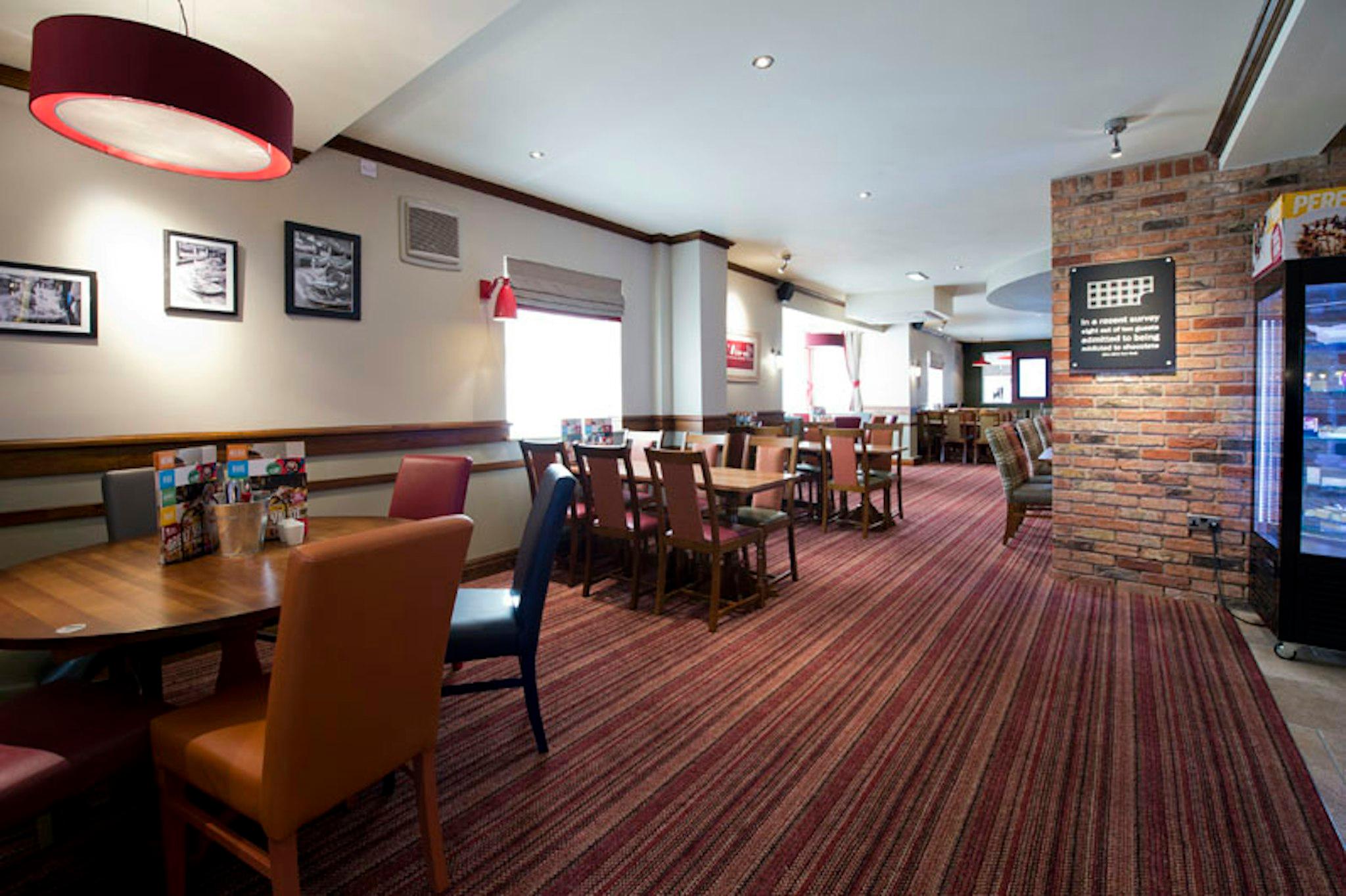 Premier Inn Wigan (M6 J25) 31/37