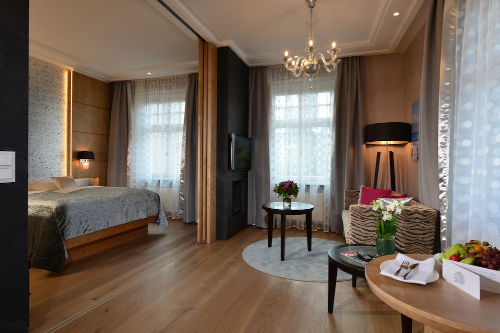 Torbrau Hotel 24/66