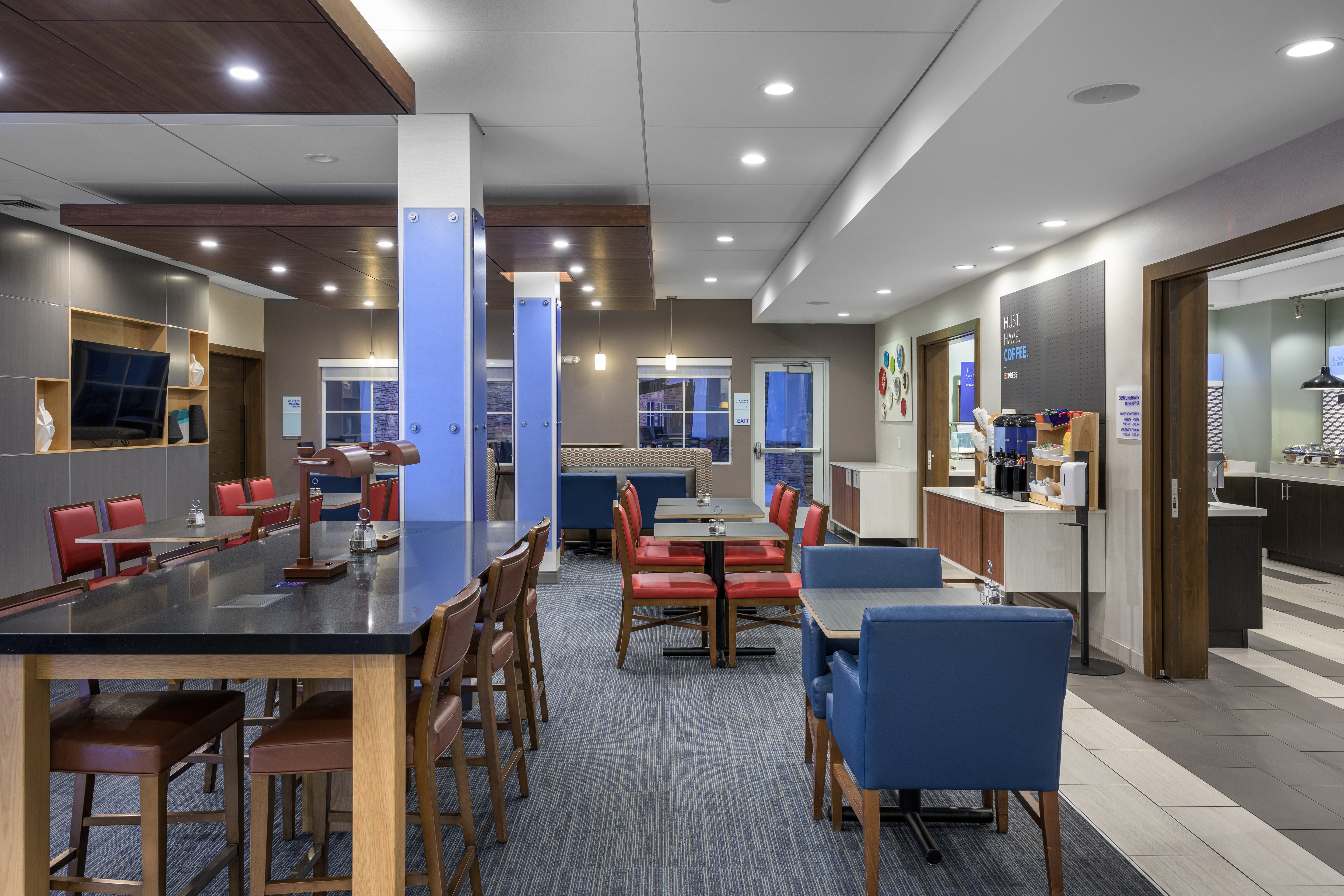 Holiday Inn Express and Suites Phoenix East - Gilbert 38/66