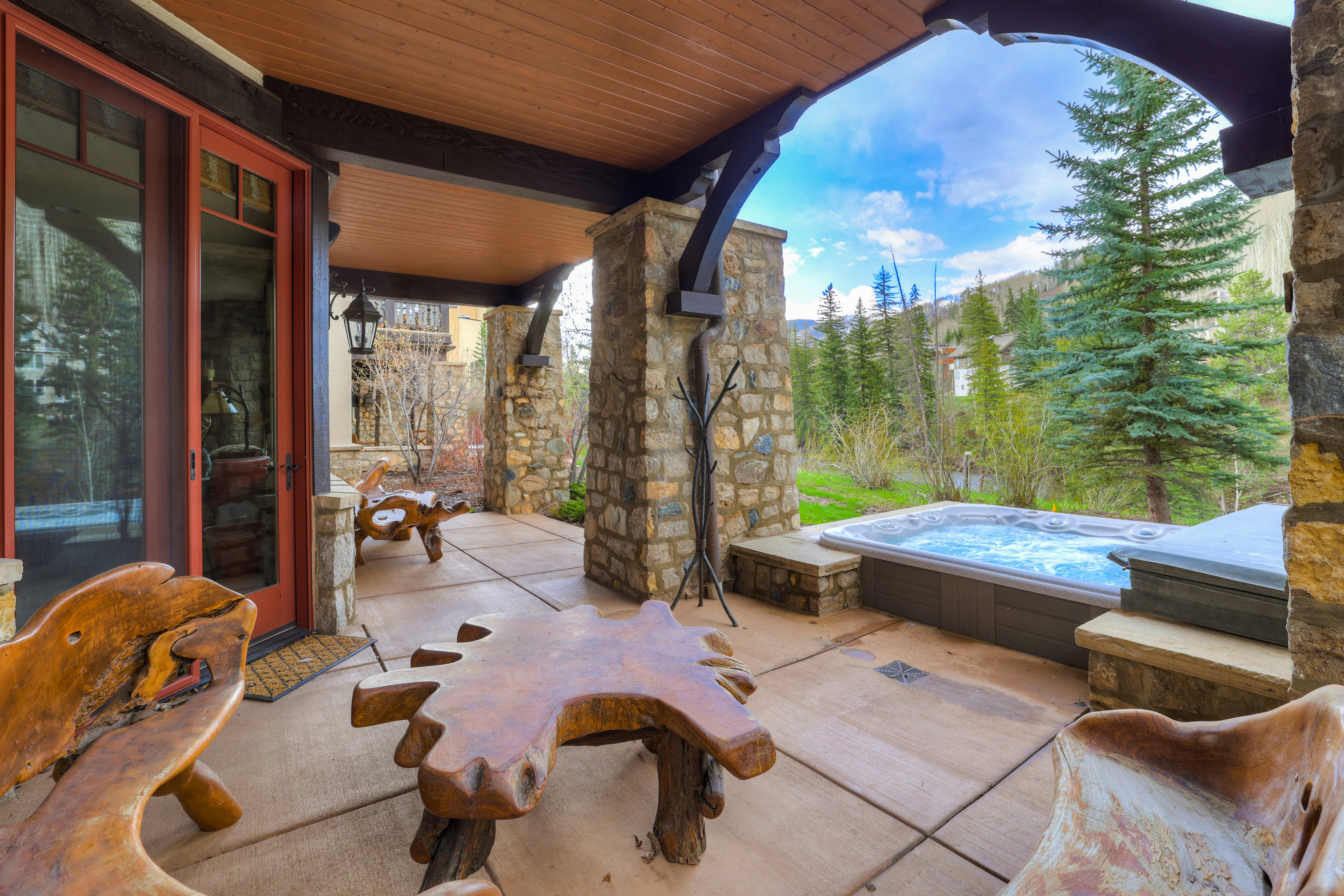 Vail Resorts' Legendary Lodging at Ritz-Carlton Residences 22/50
