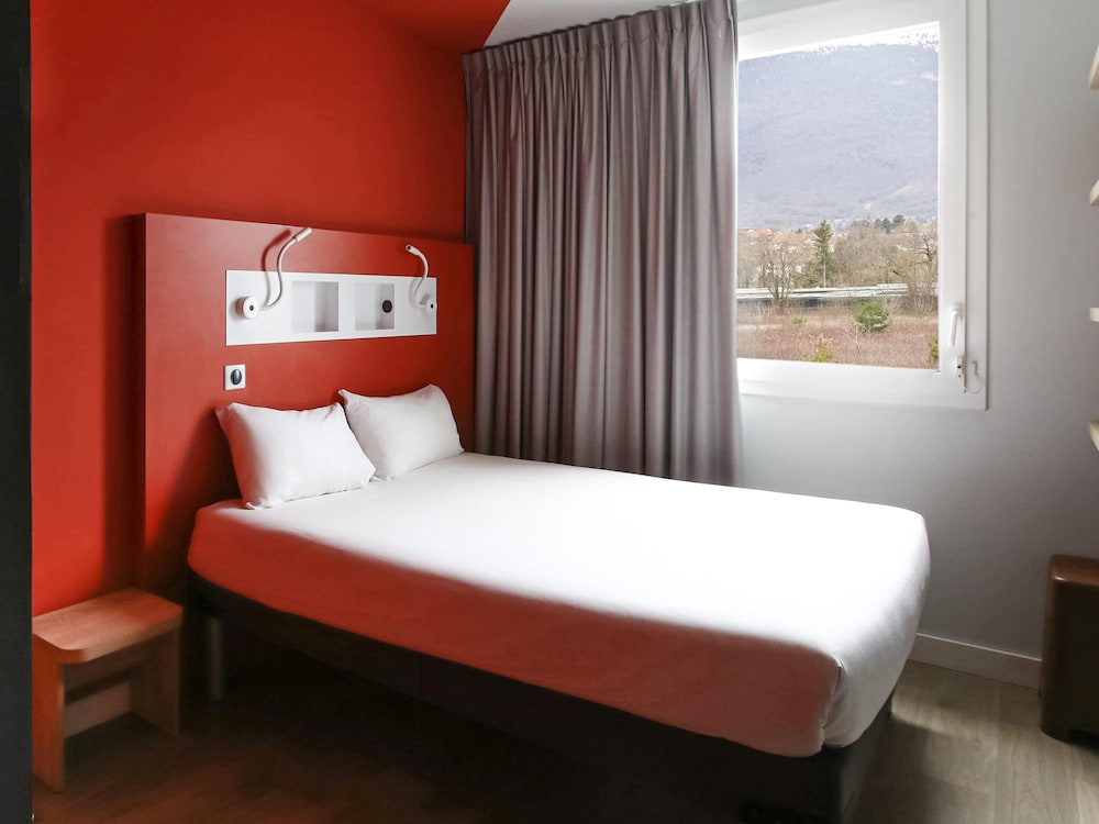 ibis budget Geneve Saint Genis Pouilly 15/53