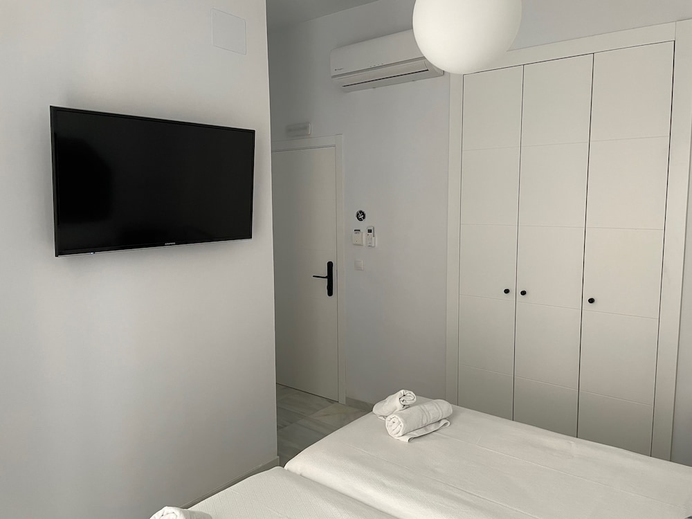 Hostal Hom Museo 34/36