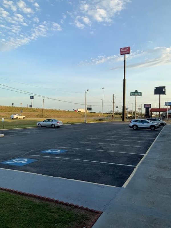Perry Inn & Suites National Fairground I 75 29/33