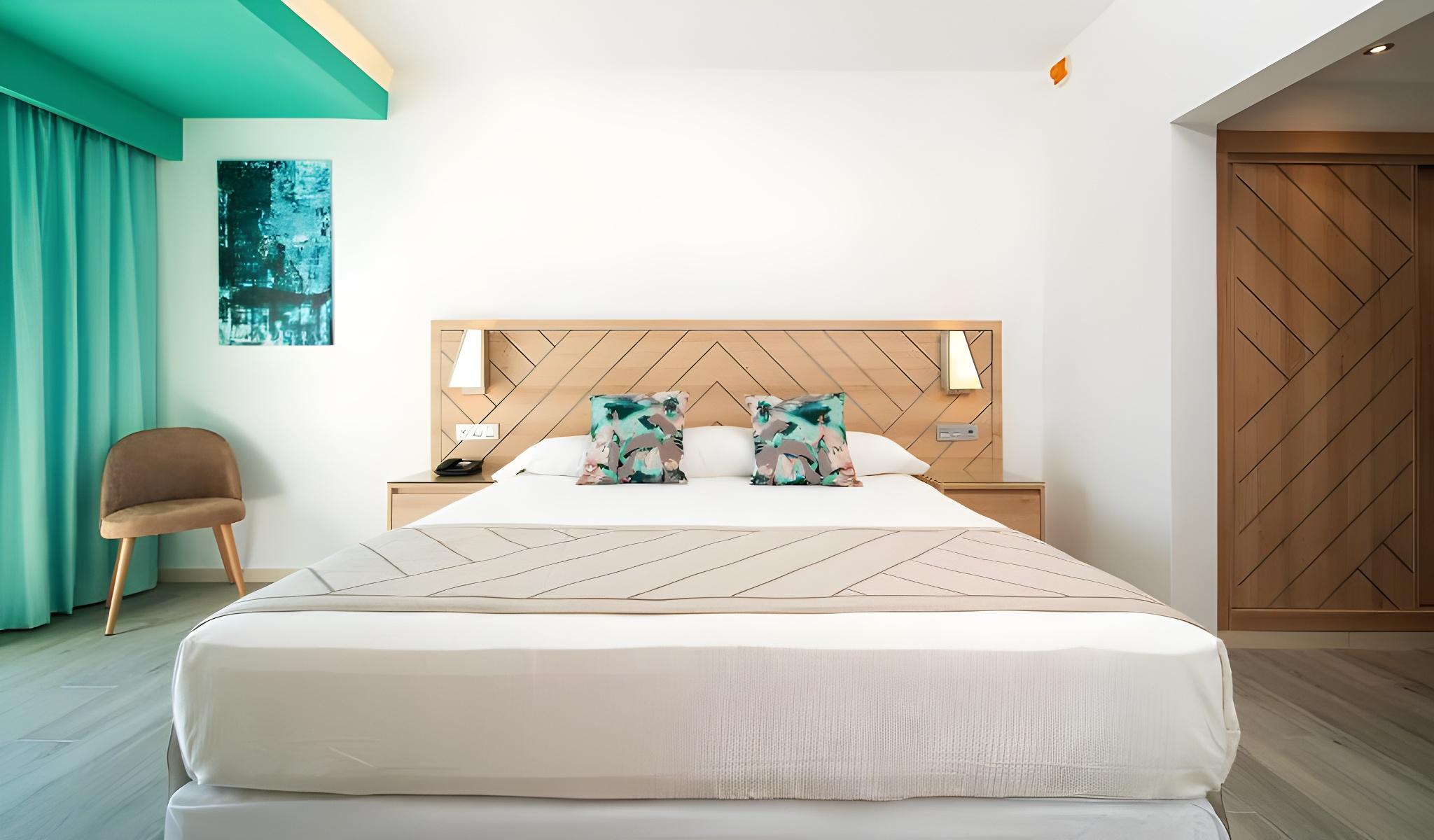 Room, 2 Double Beds, Sea Front