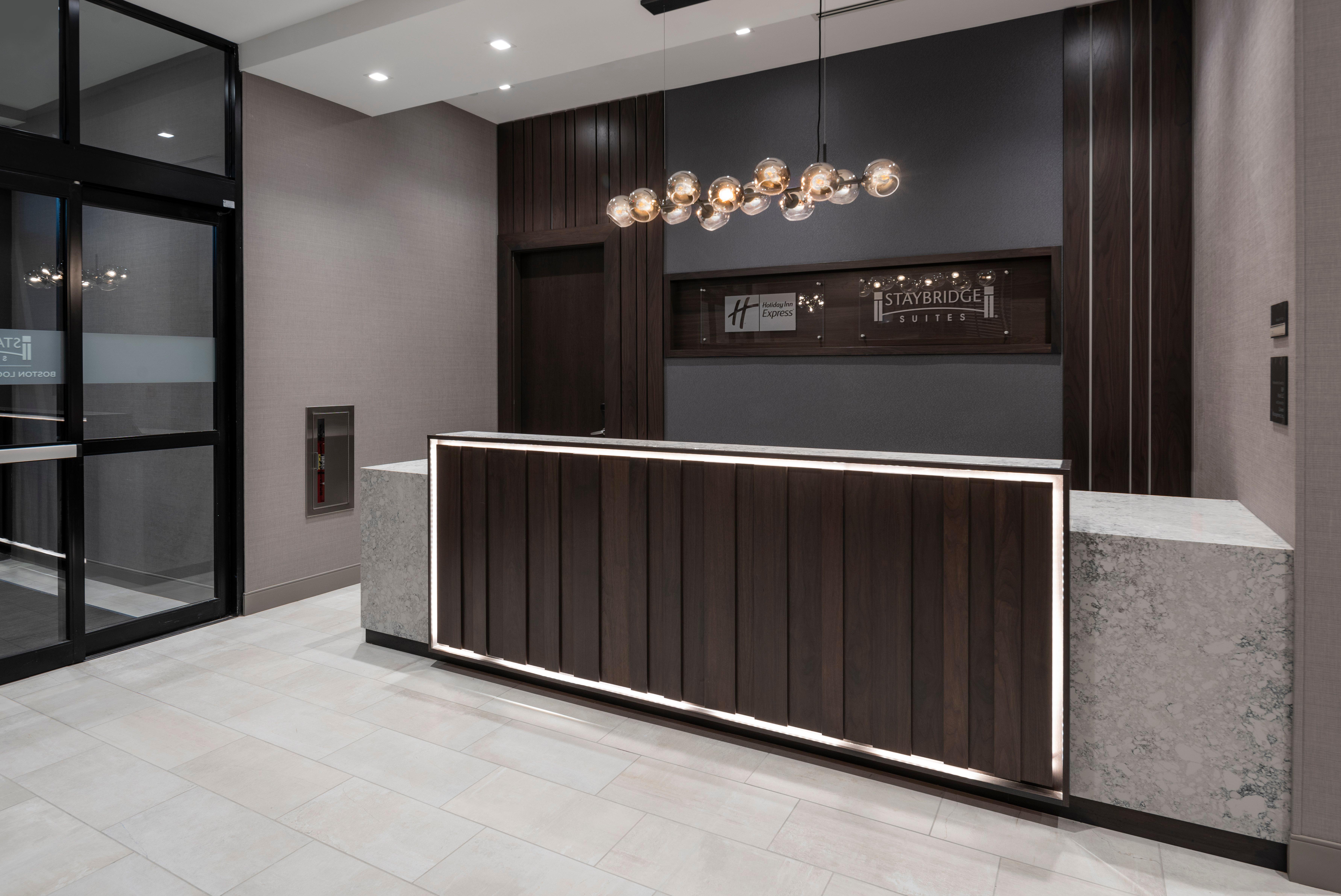 Holiday Inn Express Boston Logan Airport - Revere 7/53