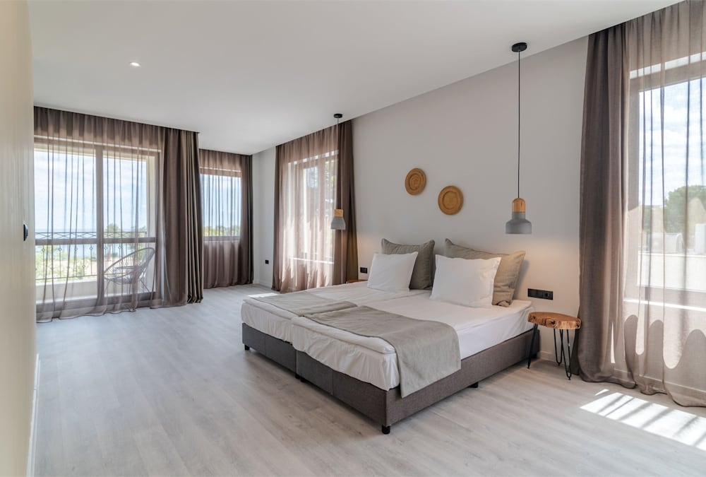 Primorski Hotel 24/64