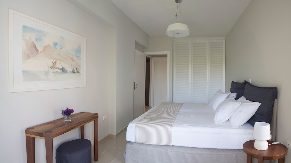 1 BEDROOM, APARTMENT, GARDEN VIEW