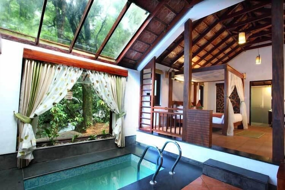 VYTHIRI RESORT 25/55