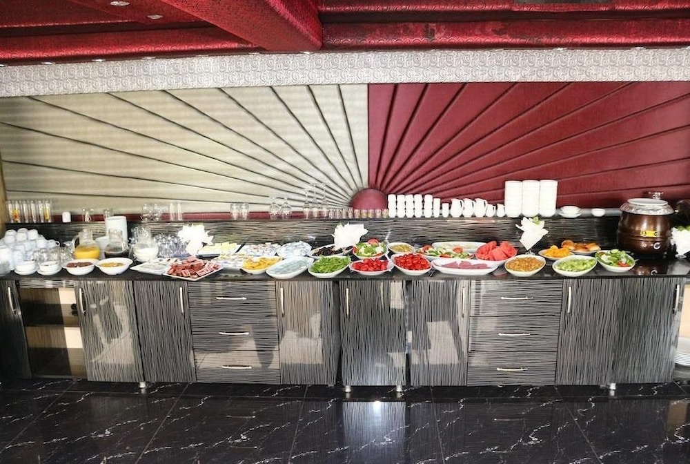 Murat Otel 22/28