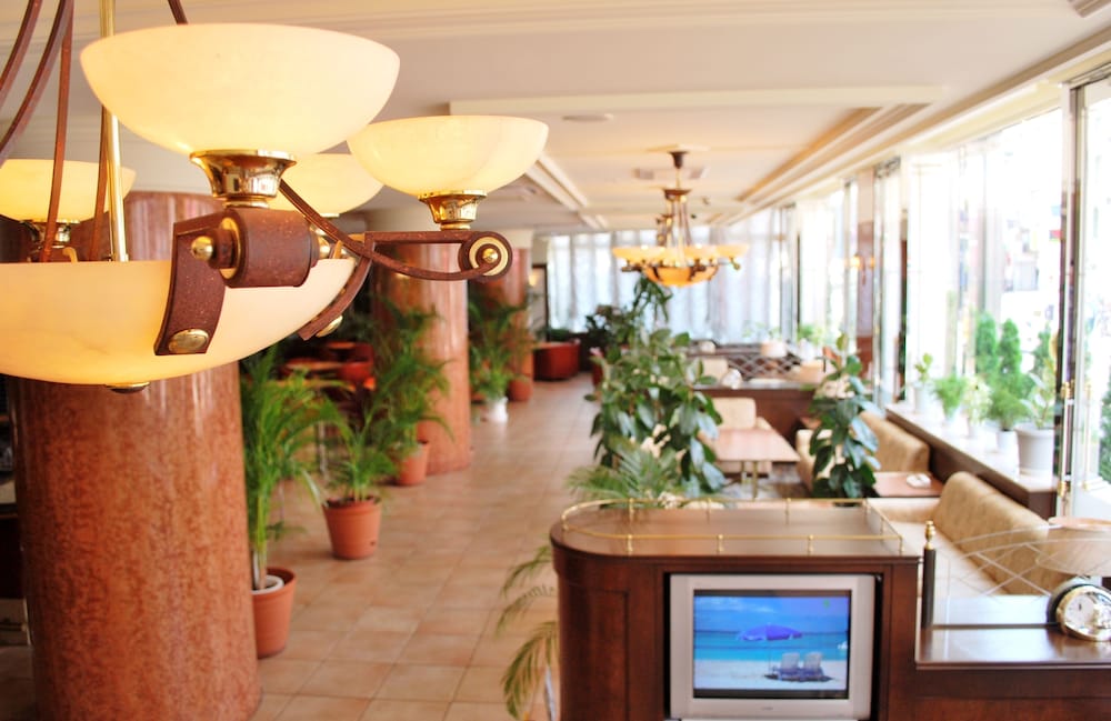Hotel New Yokosuka 34/40