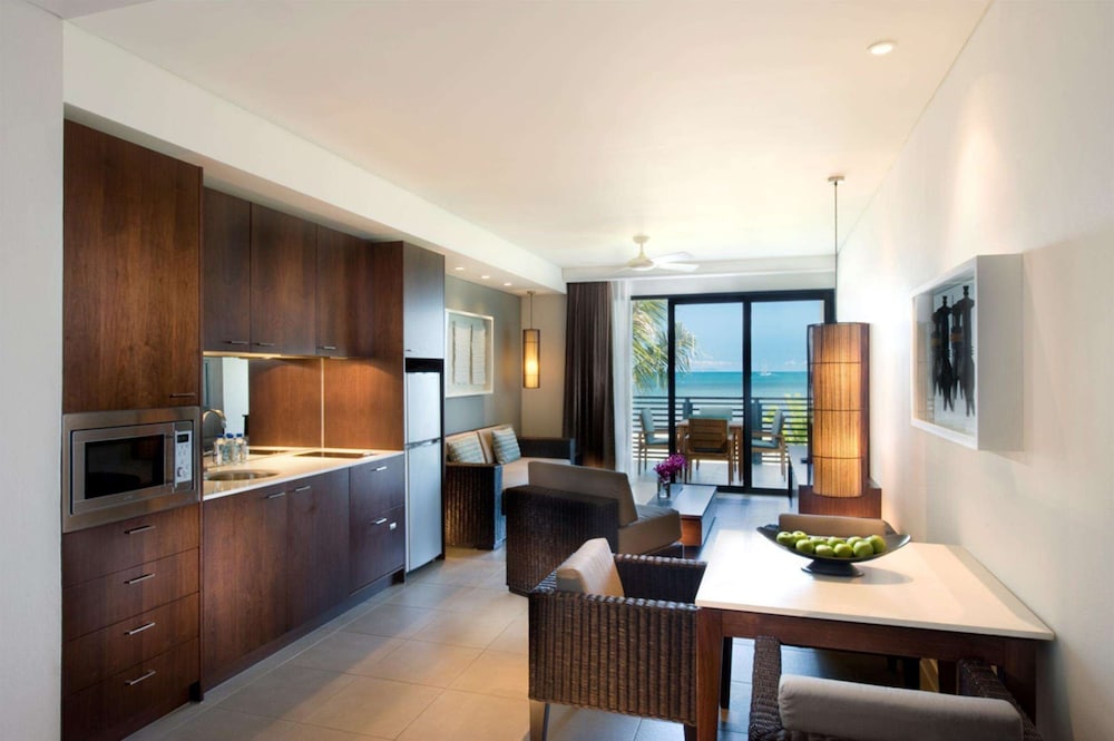 Hilton Fiji Beach Resort And Spa 53/82
