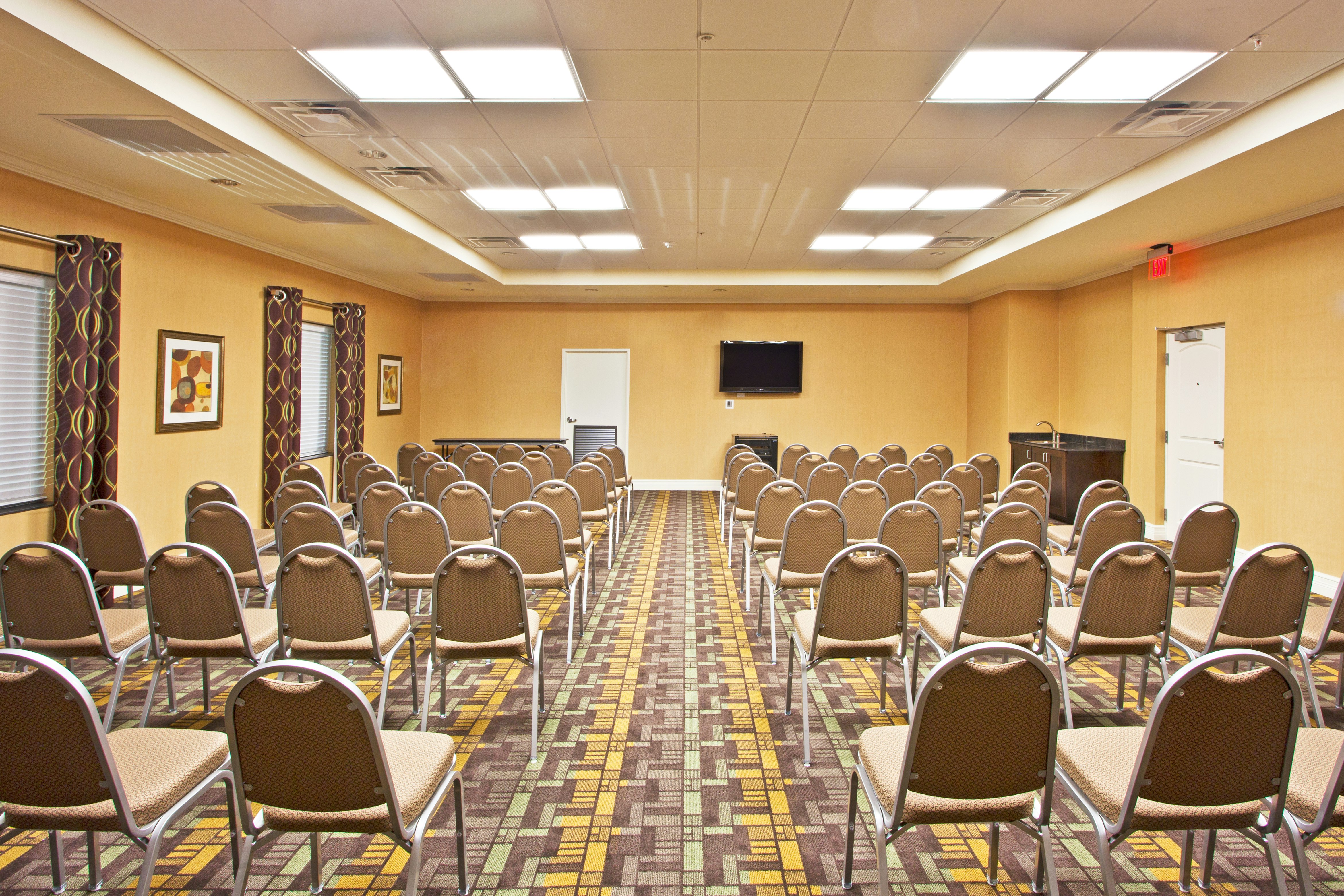 Holiday Inn Express Hotel Suites Saint Augustine North 66/77