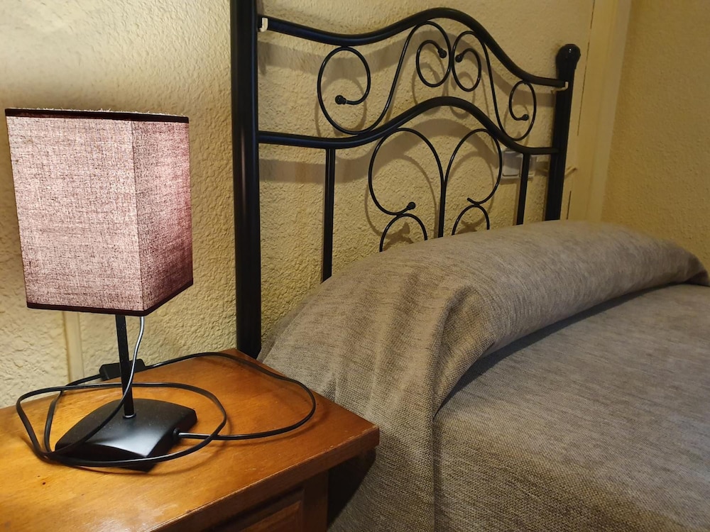 Arteaga Hostal & Baños Árabes Elvira 39/50
