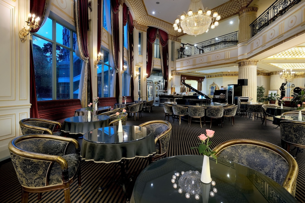 Le Midi Hotel Chitou 45/67