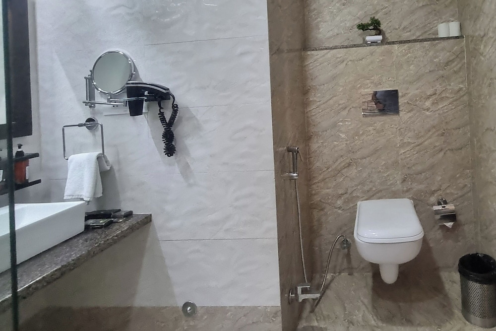 HOTEL LABH GARH PALACE 46/55