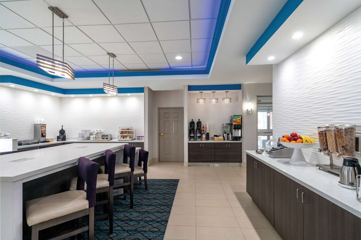 restaurant cafeteria