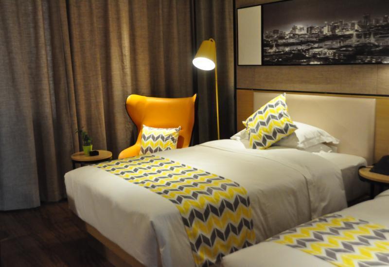 Jiayi Hotel (Heze Danyang Overpass) 16/27