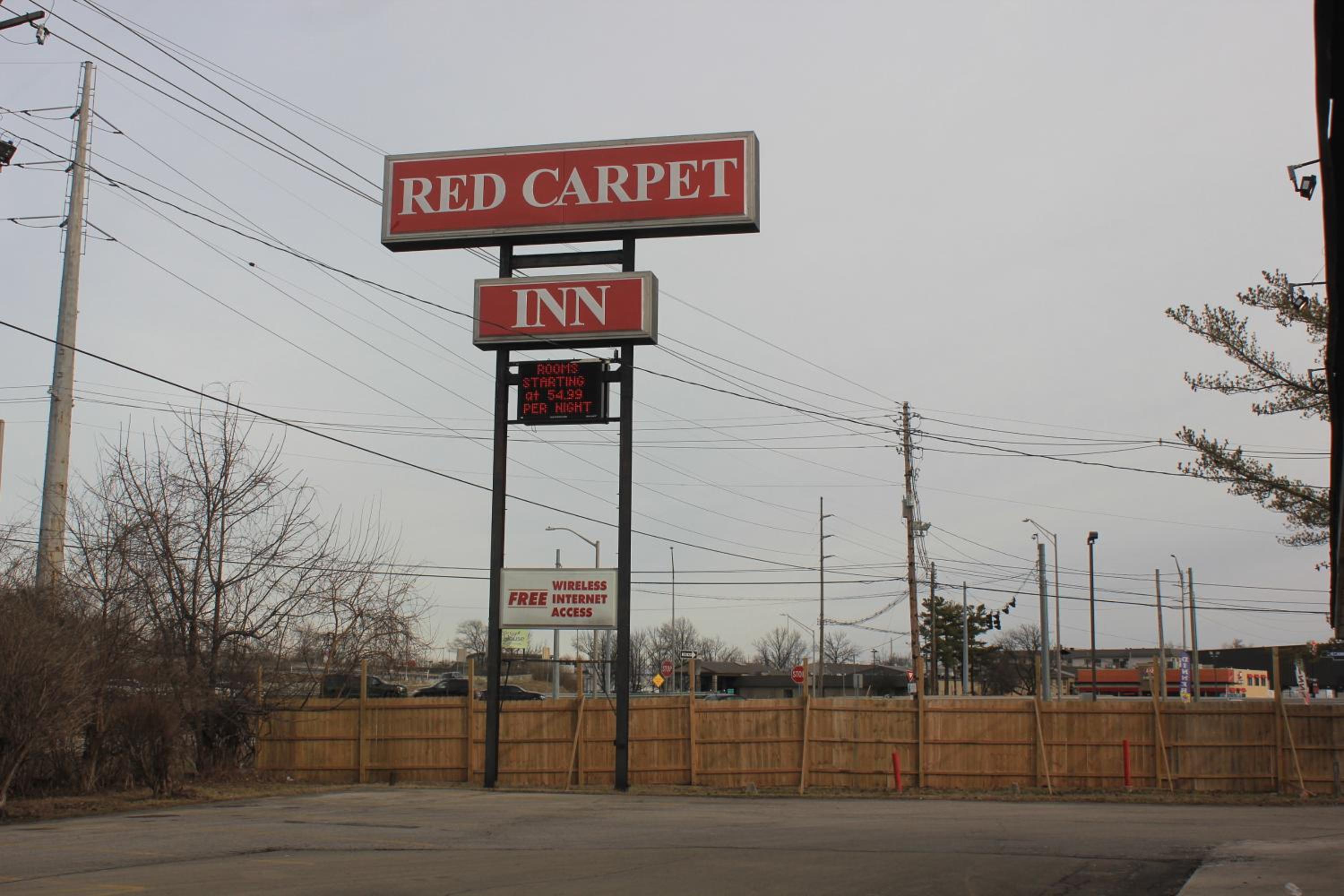 Red Carpet Inn Louisville 34/39