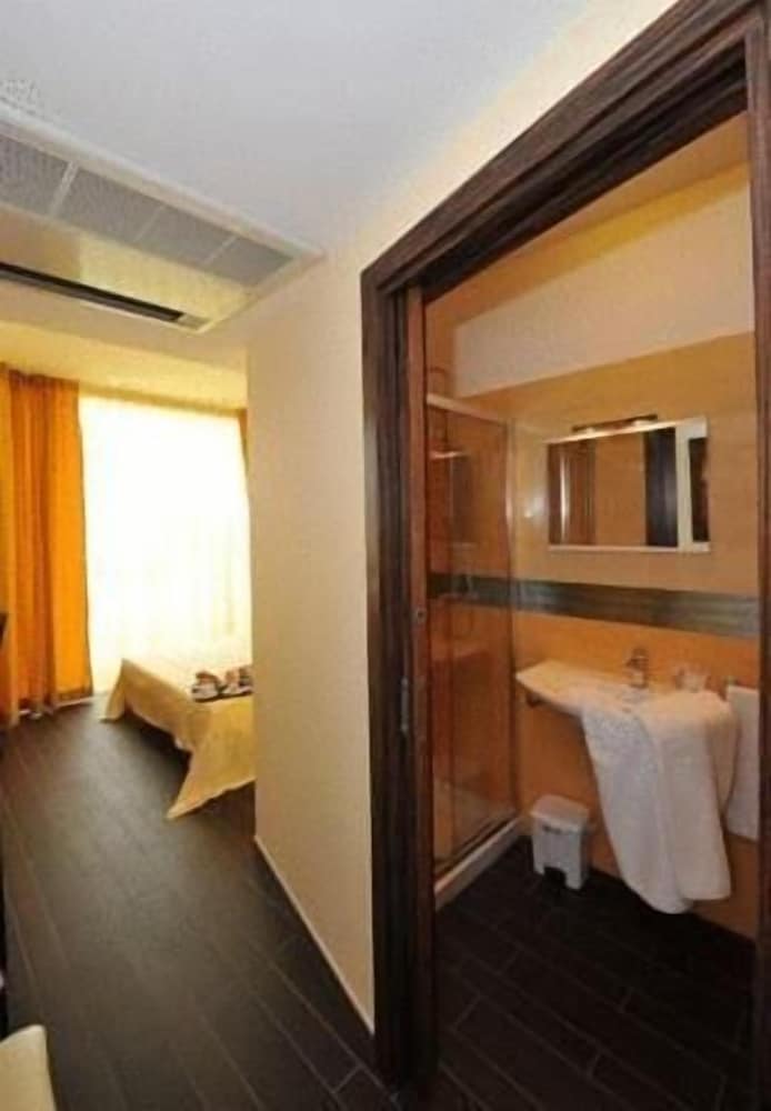 Nauticus Guest Room 39/41