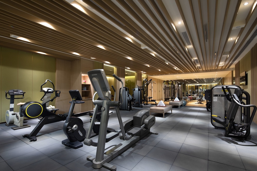 Crowne Plaza Shanghai Nanjing Road, an IHG hotel 42/71