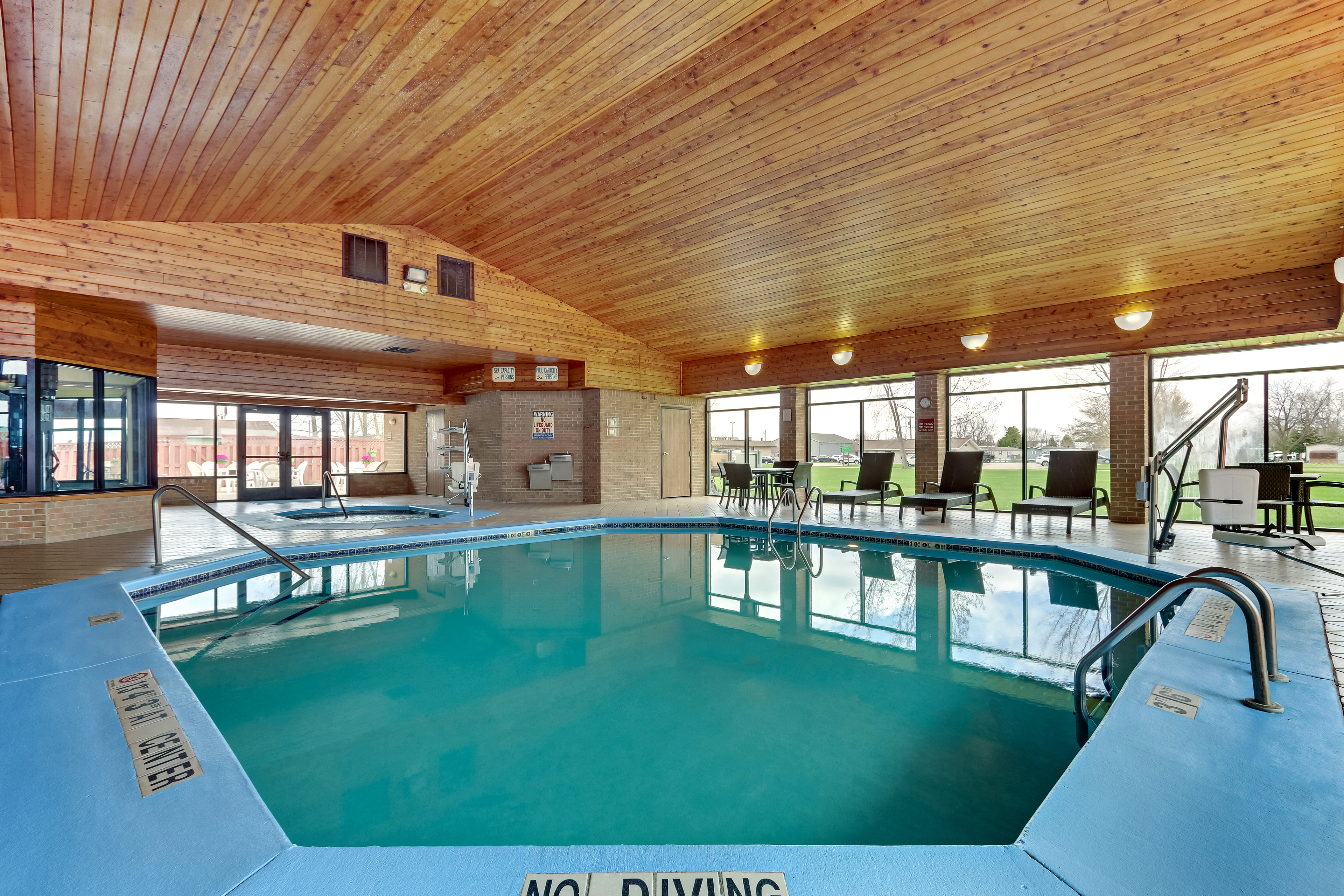Holiday Inn Express Hotel And Suites Bad Axe 42/64