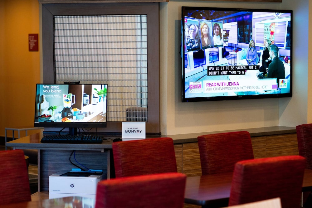 TownePlace Suites by Marriott Greensboro Coliseum Area 26/41