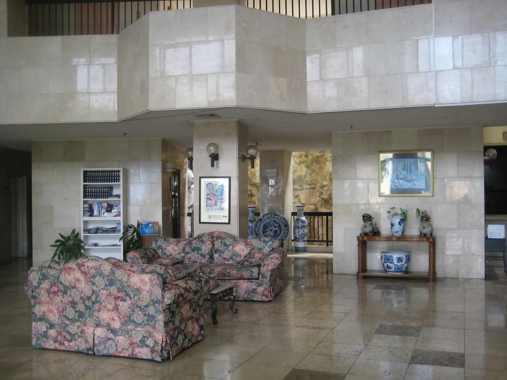 Tumon Bay Capital Hotel 12/16