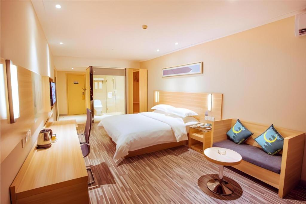 City Comfort Inn Wuhan Fengshu Er Road Baijin Mansion 28/49