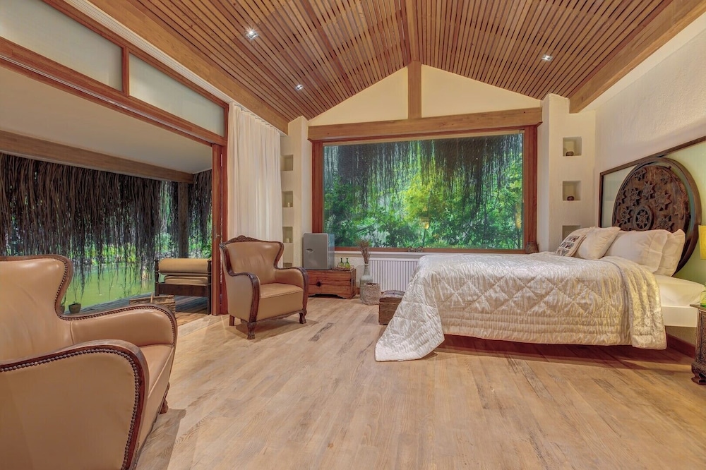 LAKE, HOUSE