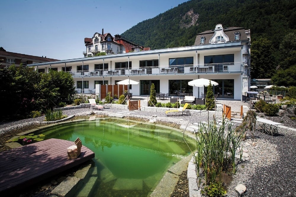 Carlton-Europe Vintage Adult Hotel 52/56