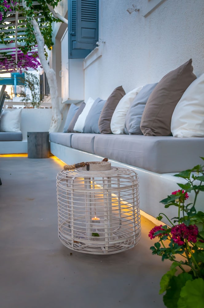 Milos Bay Suites 3/50