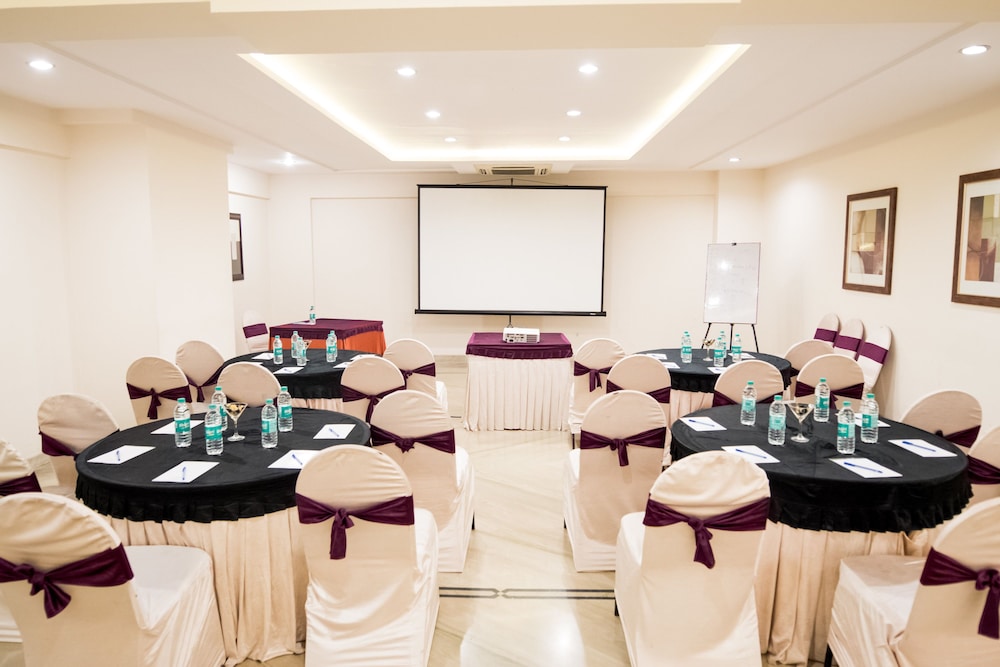 The Fern Residency Yeshwanthpur 43/50