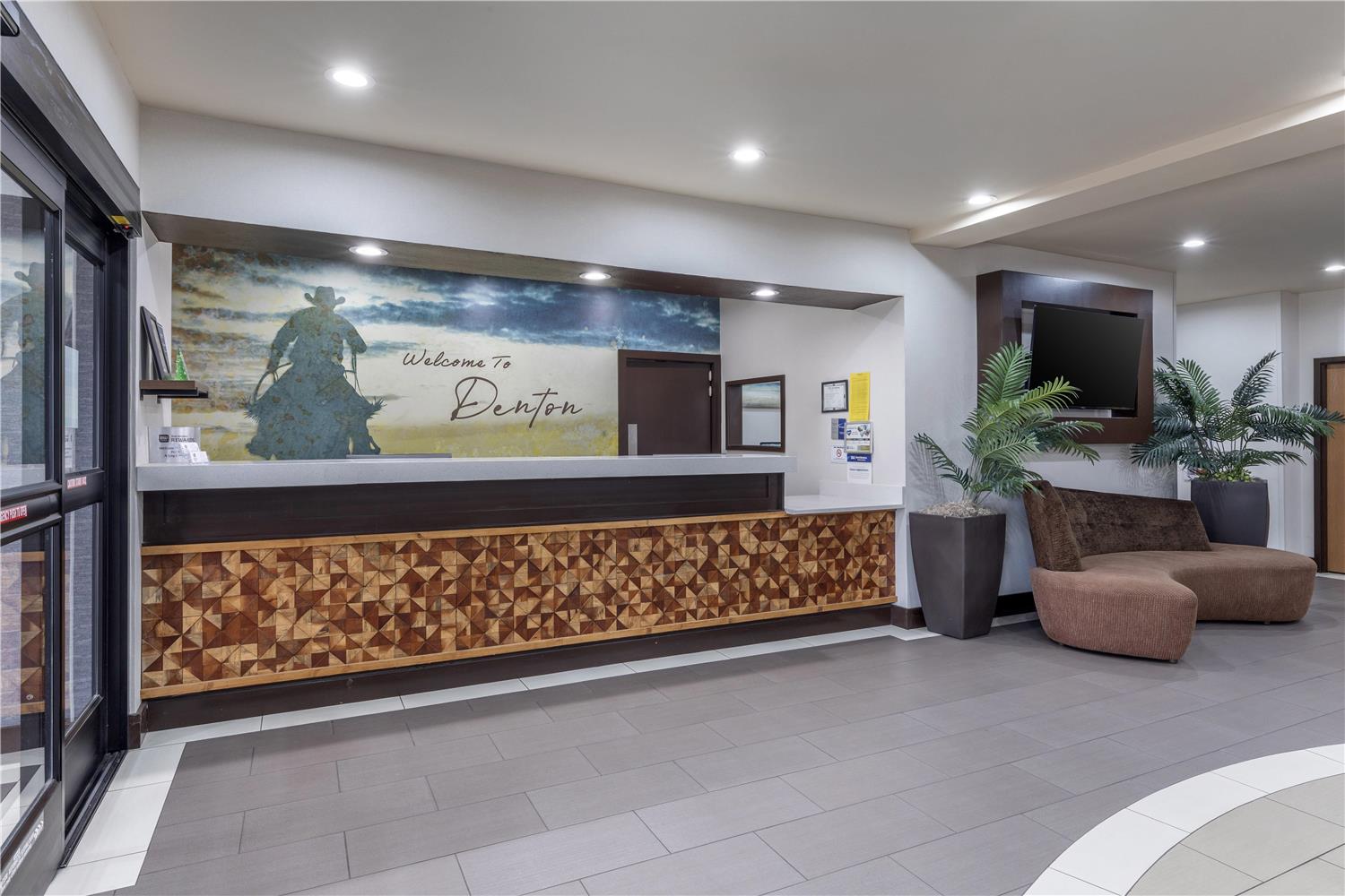 Best Western Plus Denton Inn & Suites 3/10