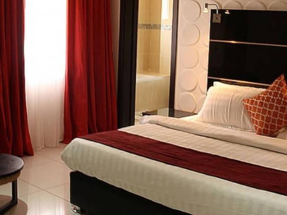 Hotel Villa Picasso 9/25