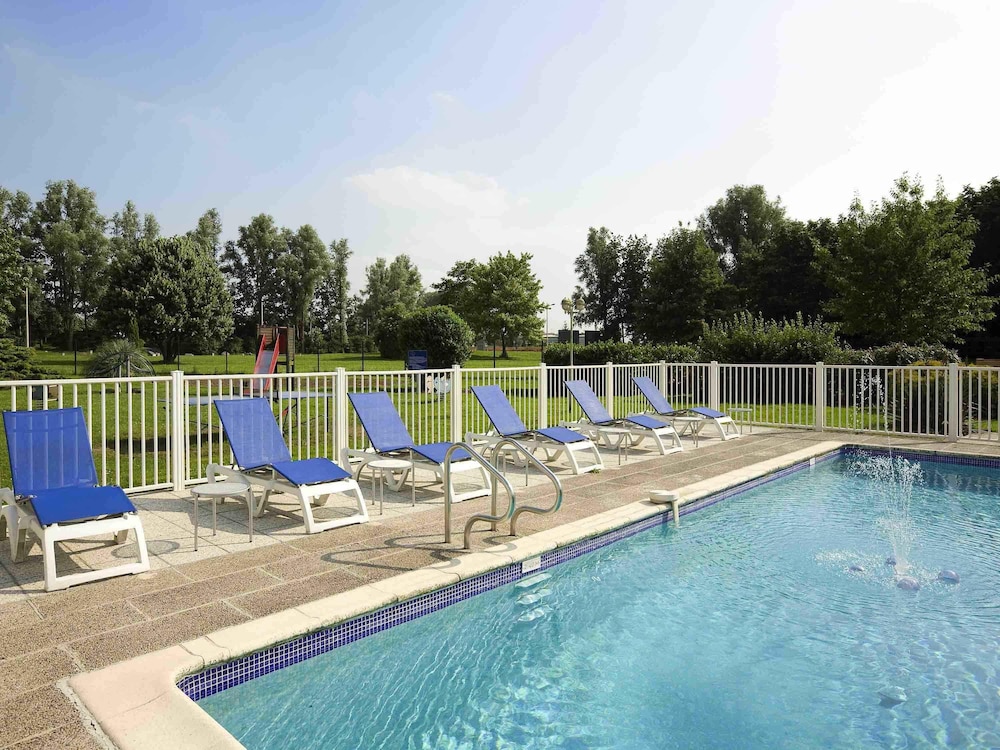 NOVOTEL VALENCIENNES AERODROME 27/48