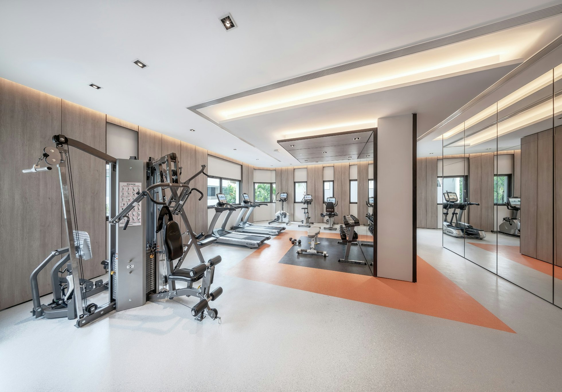 Le Grove Serviced Apartment 6/13