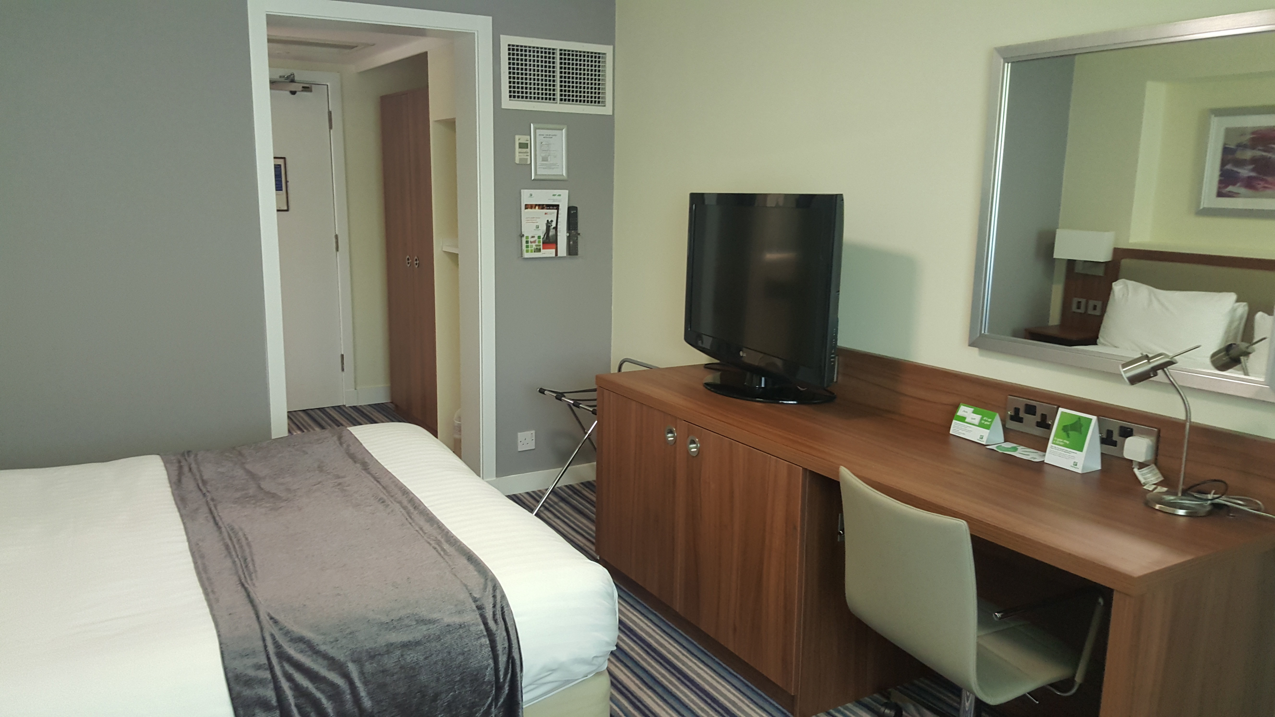 Holiday Inn Derby Nottingham M1 J25 11/46