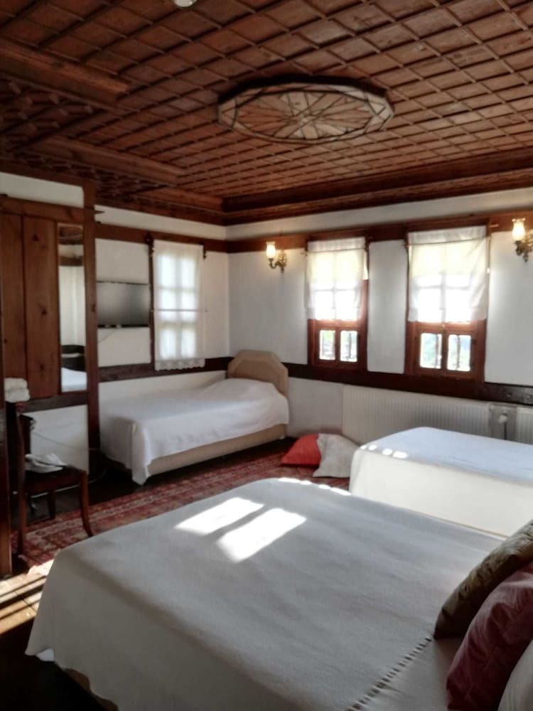 Turgut Reis Konak Otel 15/50