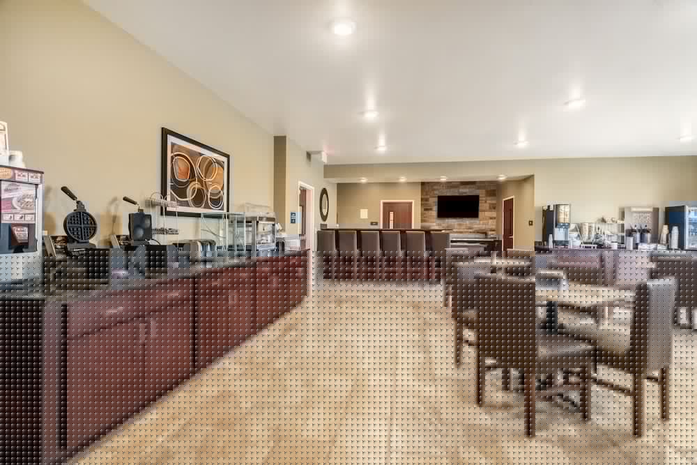 Cobblestone Hotel & Suites - Newport 53/61