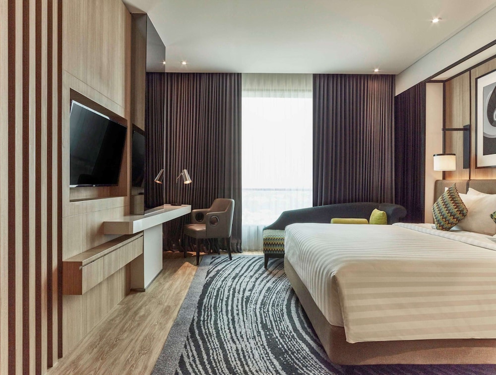 Novotel Karawang 12/64