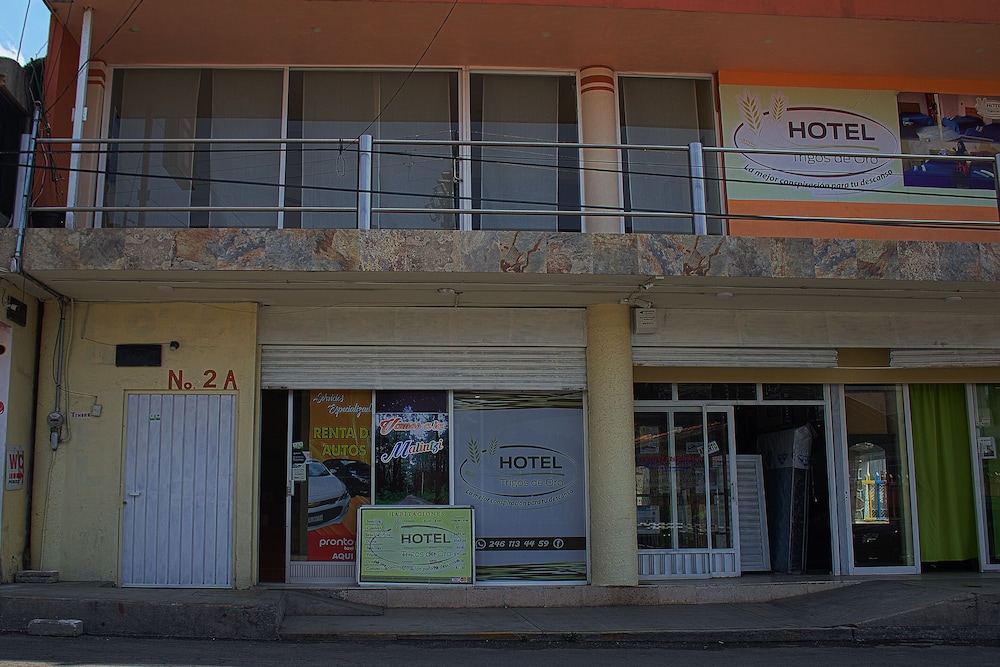 OYO Hotel Trigos De Oro San Luis Teolocholco Park in Teolocholco