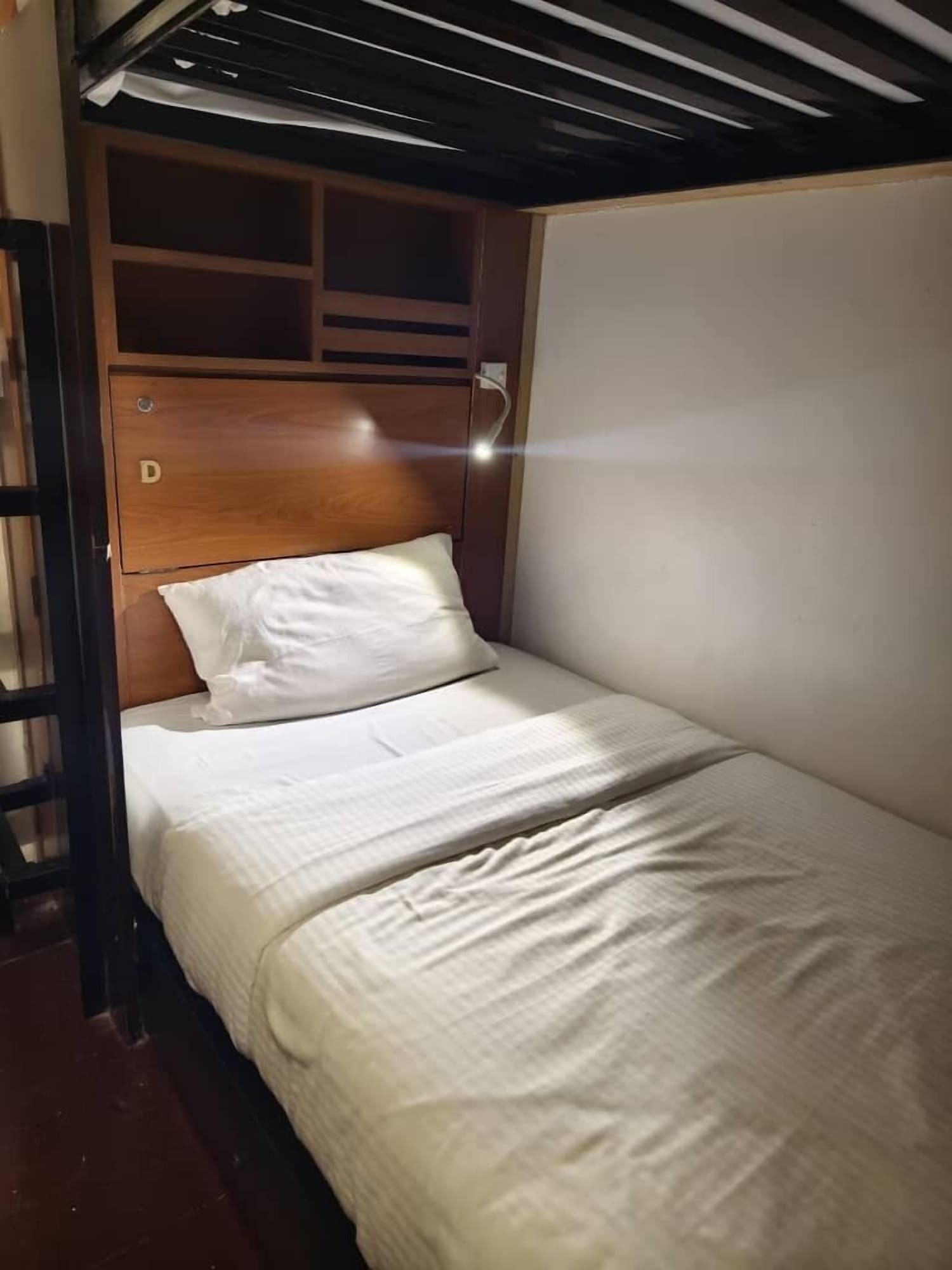 FEMALE DORM, 4 BEDS