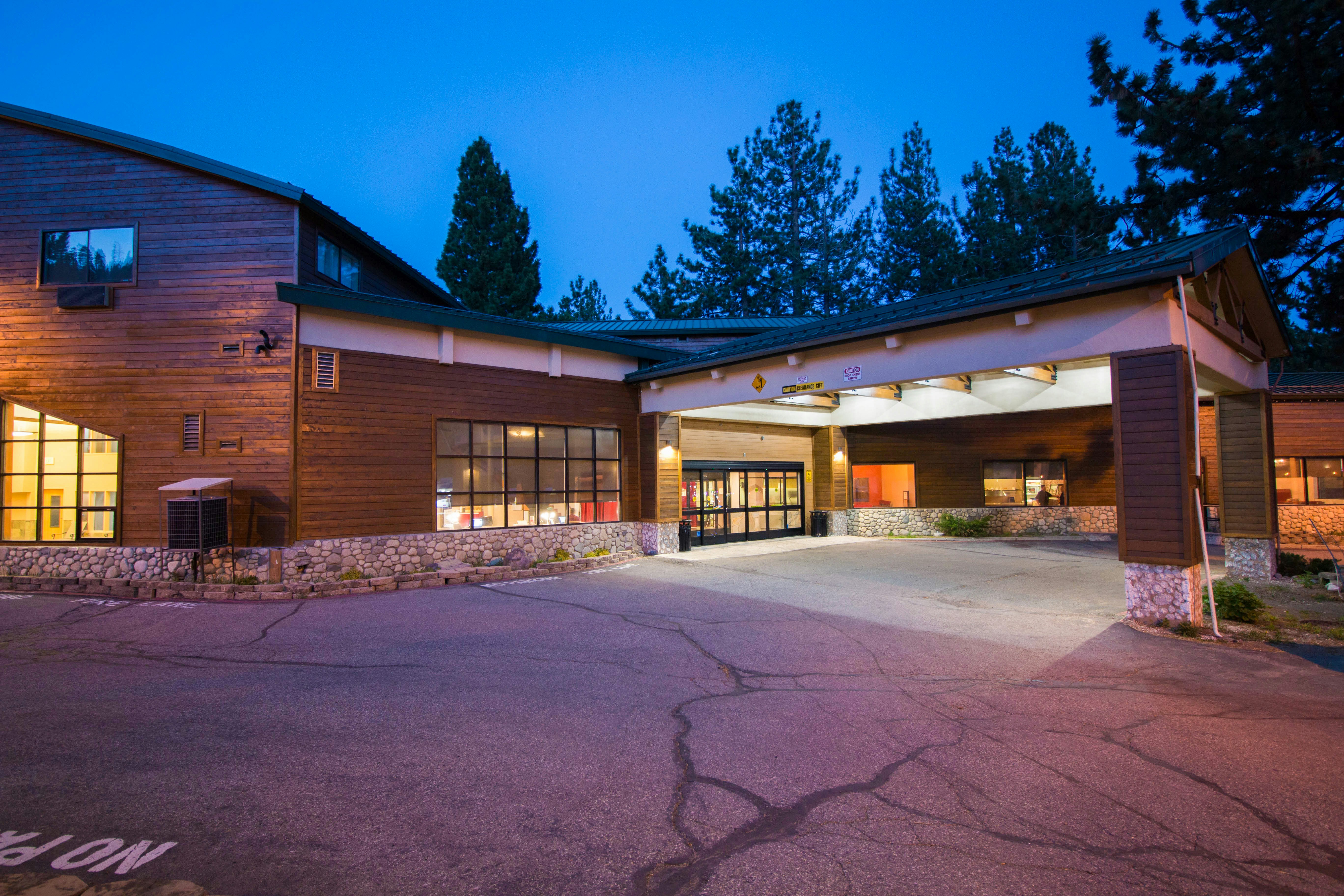 Empeiria High Sierra Hotel 1/50