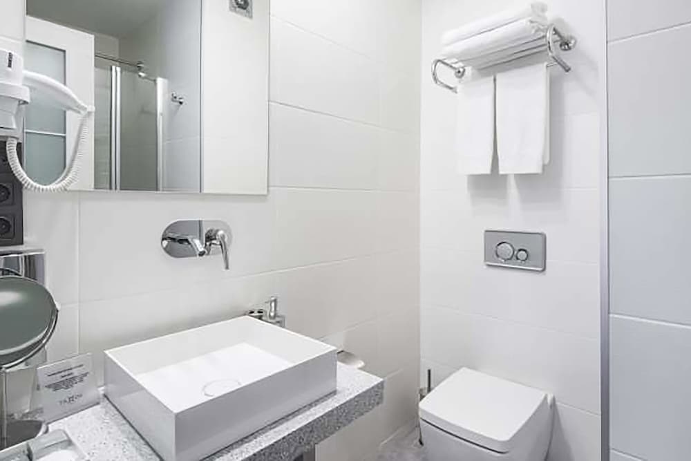 Taxim Suites Residences Istanbul 67/69