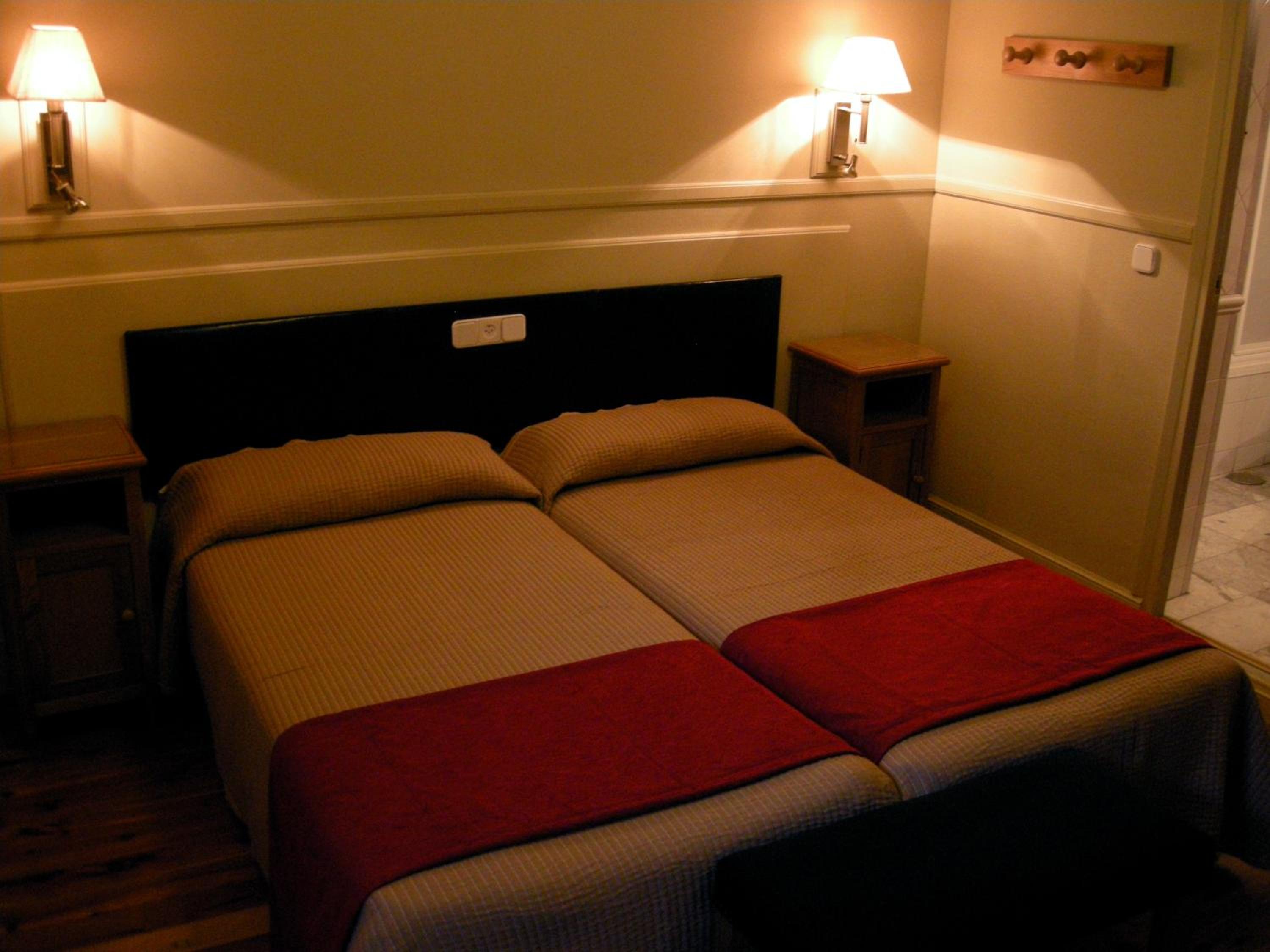 Hostal Canovas 11/16
