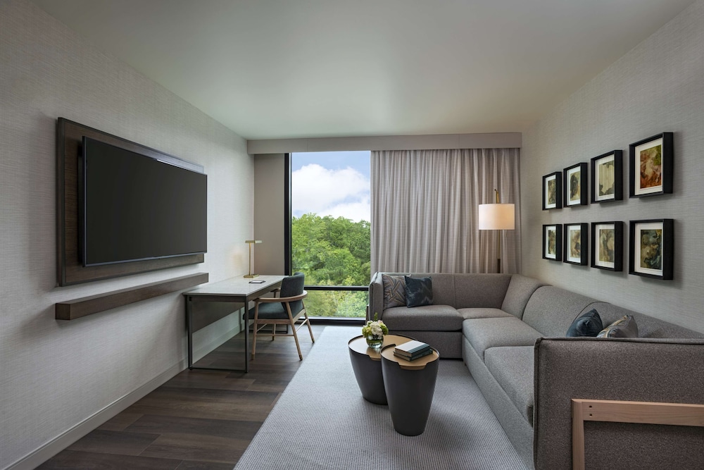 Hyatt Regency Conroe 17/45