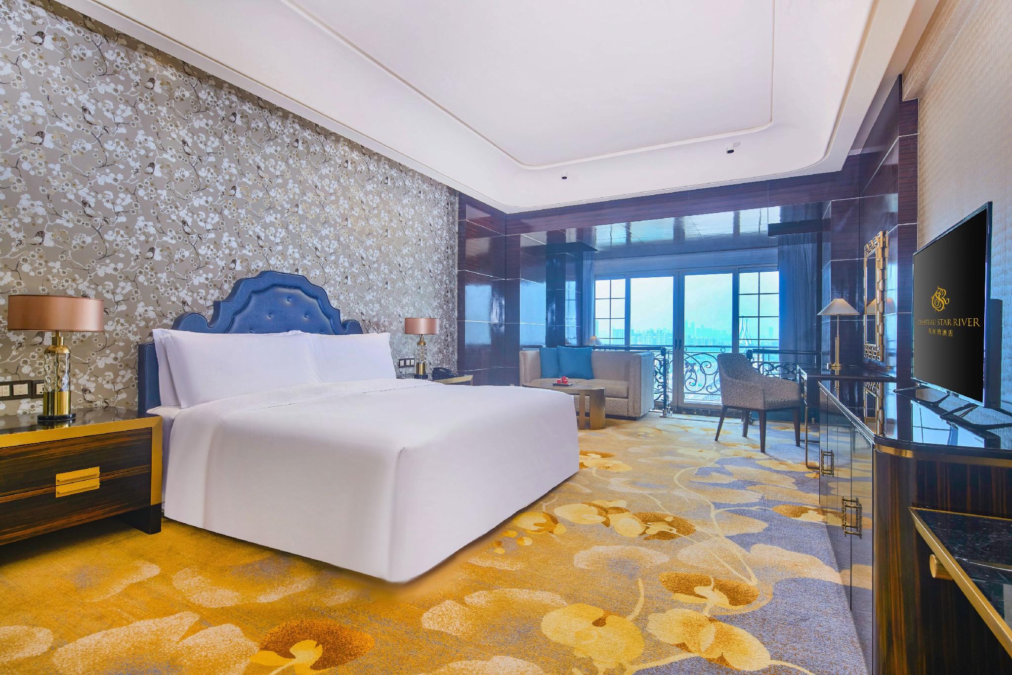 Castle, Double Bed, River View