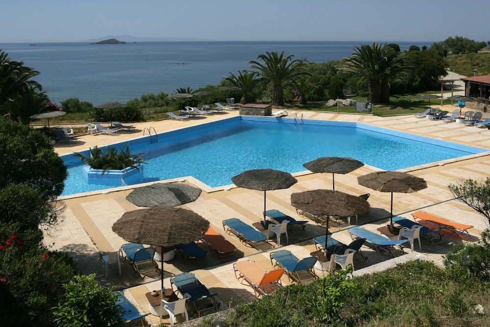 Andros Holiday Hotel 64/68